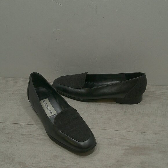 Nordstrom Shoes - Nordstrom Classic Preppy Black Leather Casual Slip on Loafers Size 8 N | Narrow